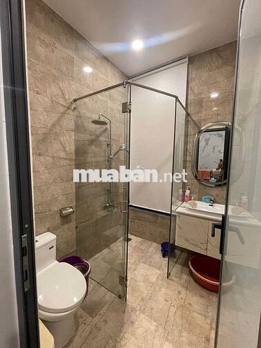 Mặt tiền khu chợ vải Phú thọ hòa ngang 8m1 4 tầng giá 6.7 tỷ