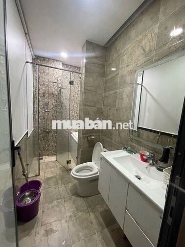 Mặt tiền khu chợ vải Phú thọ hòa ngang 8m1 4 tầng giá 6.7 tỷ
