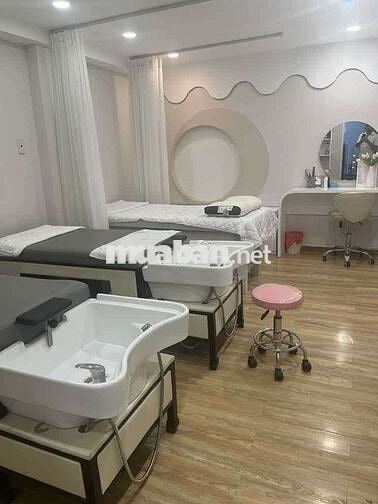 !! NHÀ TRUNG TÂM QUẬN 1 - CẠNH TRƯỜNG ĐẠI HỌC, TUYẾN ĐƯỜNG THỜI TRANG
