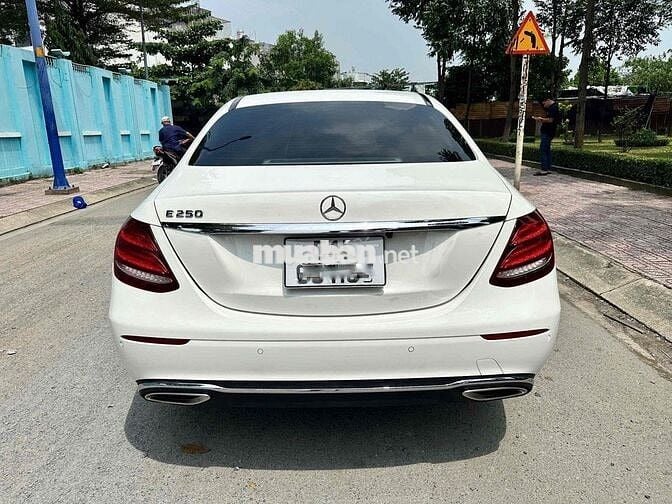 Mercedes Benz E Class 2017 E250 - 7 vạn 🔥🔥🔥