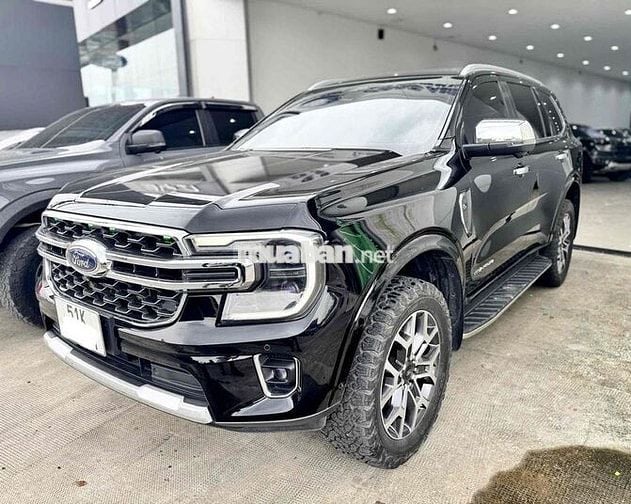 Everest Titanium 2023 4x4 - 50.000 km - hỗ trợ góp