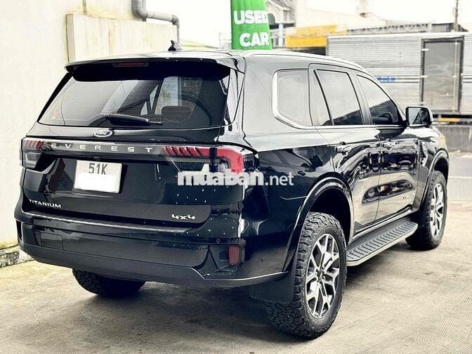 Everest Titanium 2023 4x4 - 50.000 km - hỗ trợ góp