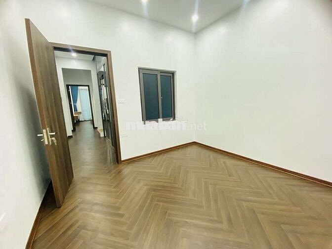 NHÀ ĐẸP HOÀNG MAI, 65M2, THANG MÁY, FULL NỘI THẤT, CHỈ 12.5 TỶ