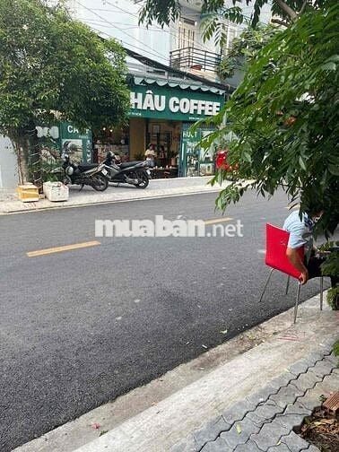 cho thuê mặt bằng tầng trệt giá rẻ quận 7 Tân Quy