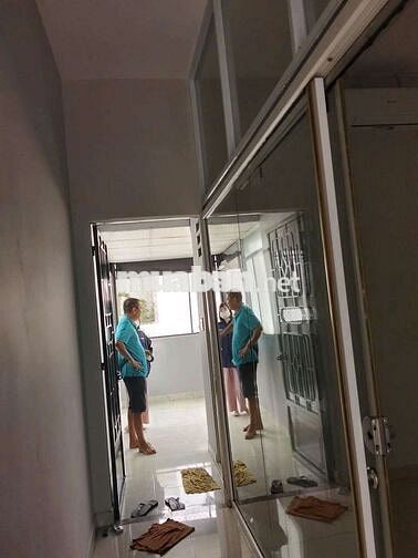 Nhà 4 x 16, đúc 3 tấm , hẻm xe hơi 1/ đường Thống nhất ,p10,15tr tháng