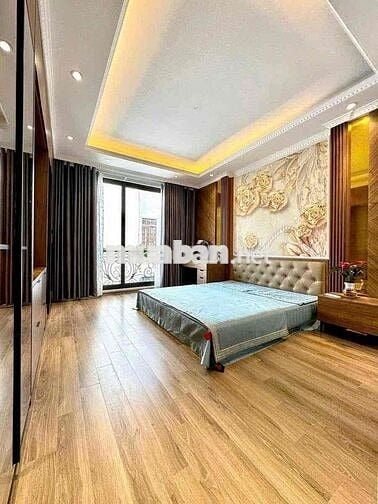 Bán Nhà Mặt Ngõ Vĩnh Phúc-Hơn 7 Tỷ- 33m2 Có Thể Lắp Được Thang Máy