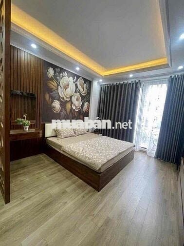 Bán Nhà Mặt Ngõ Vĩnh Phúc-Hơn 7 Tỷ- 33m2 Có Thể Lắp Được Thang Máy