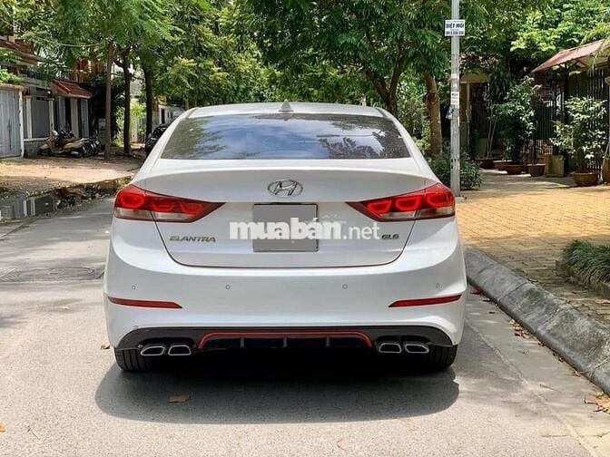 Hyundai Elantra 2018 bản full 2.0AT