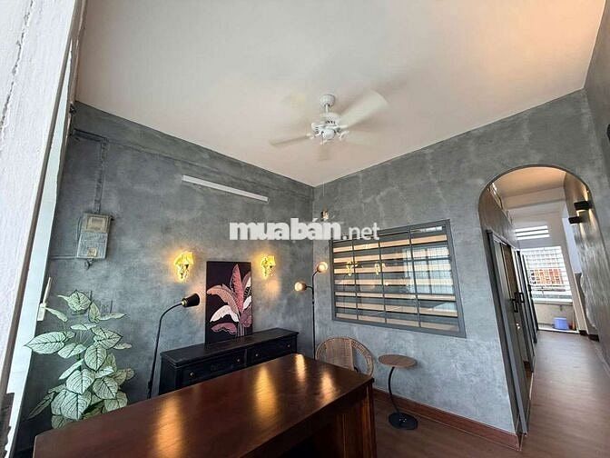 Nhà đẹp CC Vũ Huy Tấn 2 PN giá chỉ nhỉnh 10tr