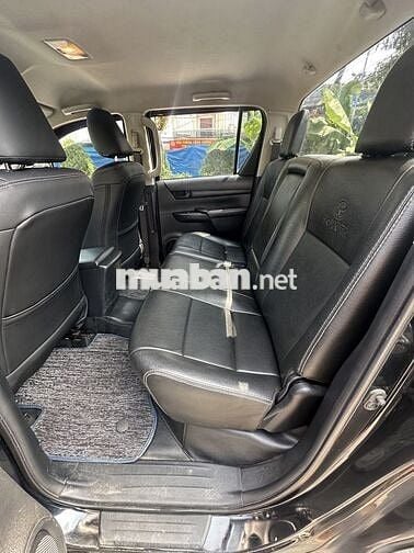 Toyota Hilux 2016 2.5E 4x2 MT - 200000 km