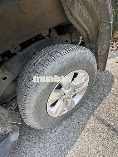 Toyota Hilux 2016 2.5E 4x2 MT - 200000 km