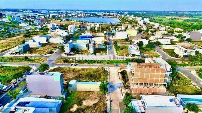 BÁN NHANH NỀN 6x17,5m MẶT TIỀN KINH DOANH, KDC ĐÔNG GIÁ CHỦ BÁN 1tỷ750
