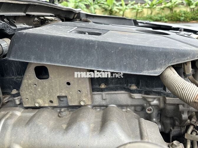 Toyota Hilux 2016 2.5E 4x2 MT - 200000 km