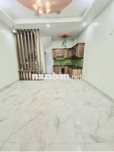 Nhà hoàng mai 34m2 5 tầng ngõ thoáng giá 5,5 tỷ có bớt Nhà hoàng mai 34m2 5 tầng ngõ thoáng giá 5,5 tỷ có bớt