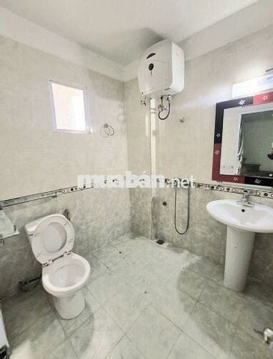 Nhà hoàng mai 34m2 5 tầng ngõ thoáng giá 5,5 tỷ có bớt
