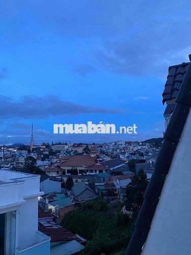 Phòng trọ giá rẻ có ban công Đà Lạt