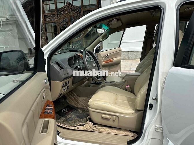 BÁN FORTUNER 2.7AT SPORTIVOR 2012 CHẤT LƯỢNG CAO