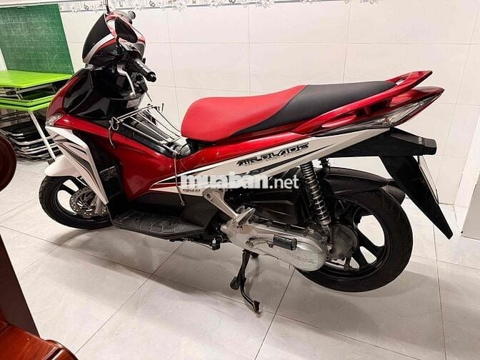 Honda Ab 8/2011 ngay chủ ký giấy - xe bao keng