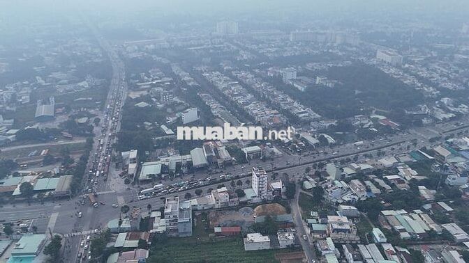 10.4 MẶT TIỀN PHẠM NGỌC THẠCH NGAY NGÃ 4