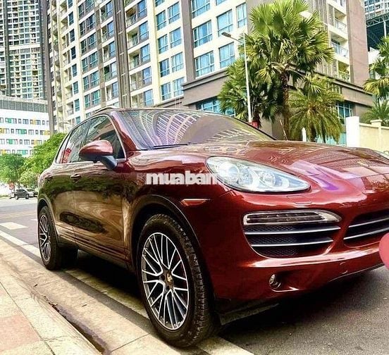 Porsche Cayenne 2011 GTS - 70000 km -  nhà dùng.