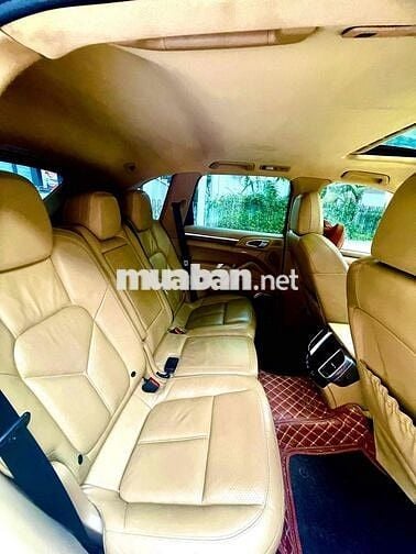 Porsche Cayenne 2011 GTS - 70000 km -  nhà dùng.