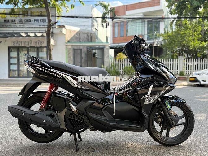 Air Blade 2018 B.số 43 đen bóng Góp trả trước 5tr