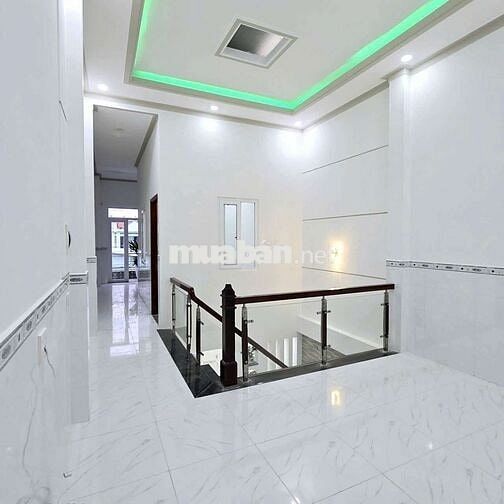Nhà 1 trệt lầu hoàn công mặt tiền nguyễn Thiện thuật ngay làng đại học