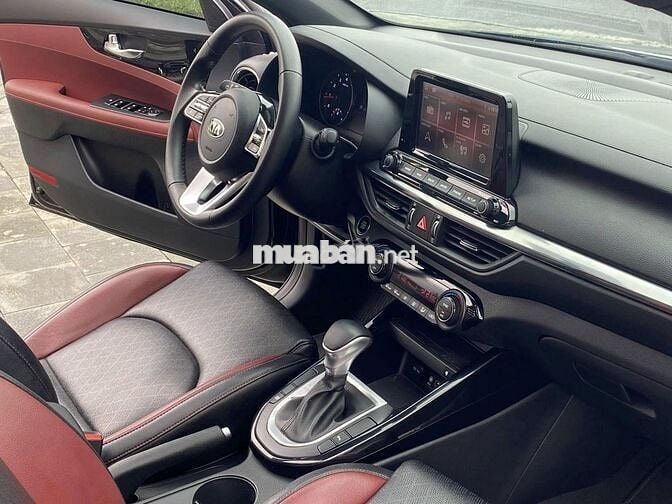 Kia Cerato 2022 bản premium 2.0 màu đen