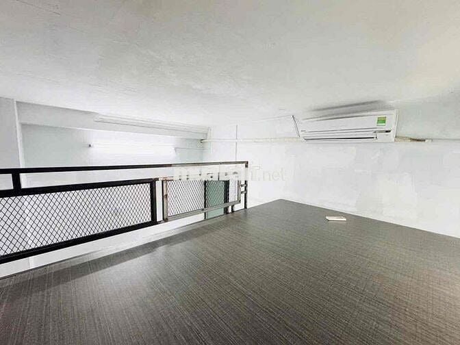 trống 1p duplex cửa sổ trời có máy lạnh ở được 4 người 4 xe