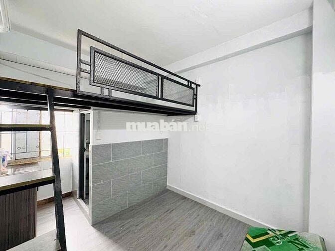 trống 1p duplex cửa sổ trời có máy lạnh ở được 4 người 4 xe