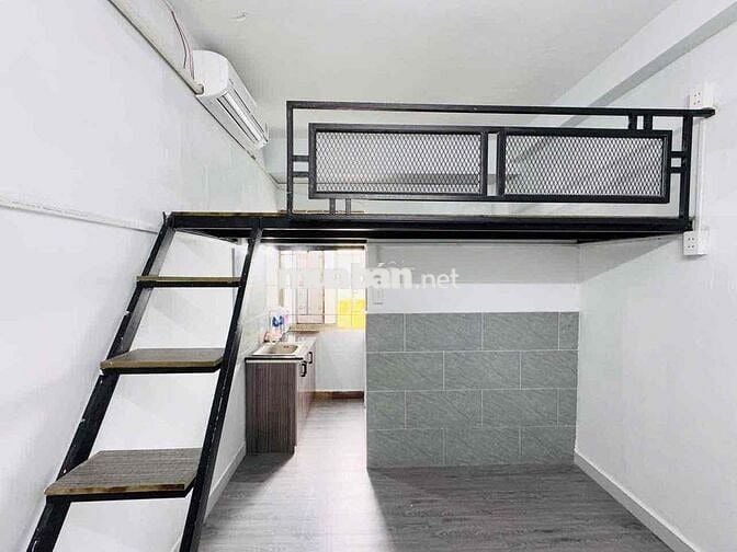trống 1p duplex cửa sổ trời có máy lạnh ở được 4 người 4 xe