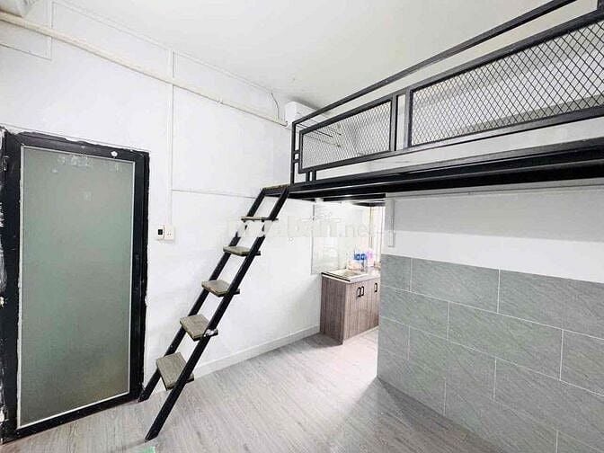 trống 1p duplex cửa sổ trời có máy lạnh ở được 4 người 4 xe