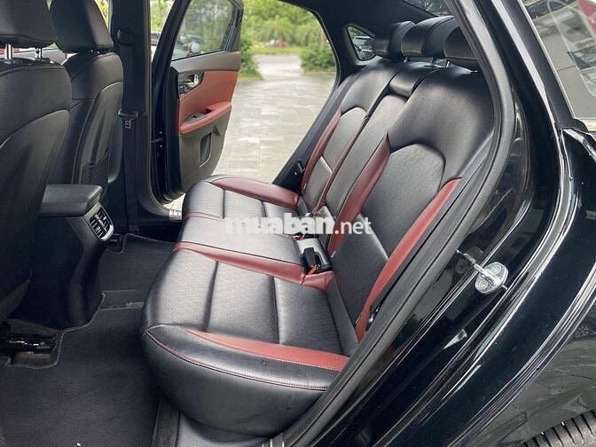 Kia Cerato 2022 bản premium 2.0 màu đen