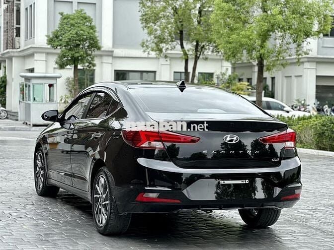 Hyundai Elantra 2022 bản 2.0 AT GLS - 19,000 km.