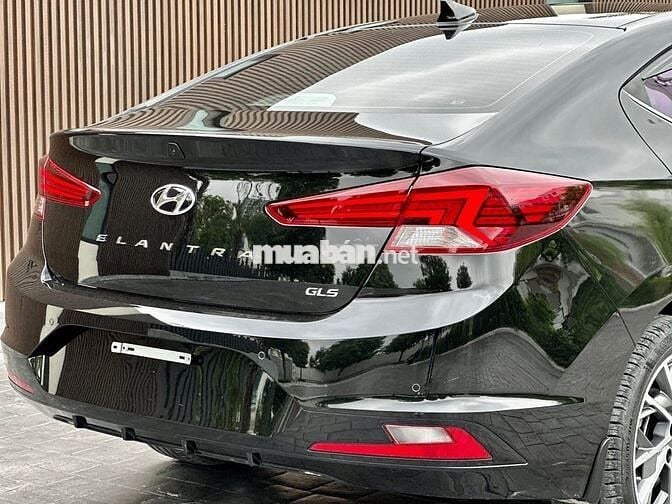 Hyundai Elantra 2022 bản 2.0 AT GLS - 19,000 km.