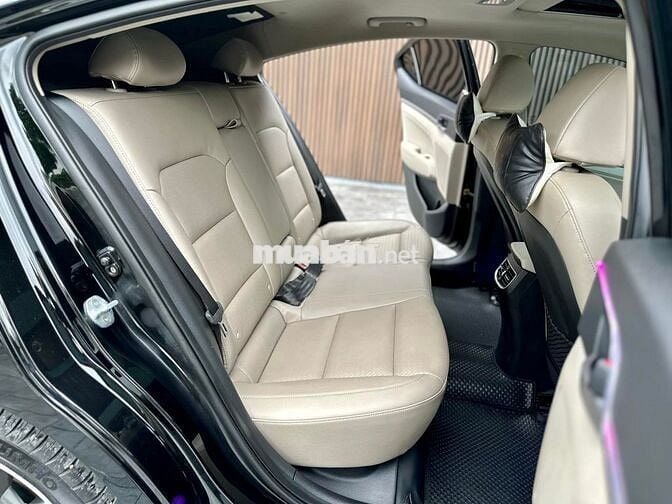 Hyundai Elantra 2022 bản 2.0 AT GLS - 19,000 km.