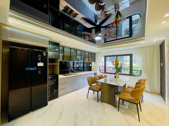 BÁN NHÀ NGUYỄN THÁI BÌNH TÂN BÌNH CHỈ 5 TỶ 100 SẴN HĐ THUÊ 28tr/ TH