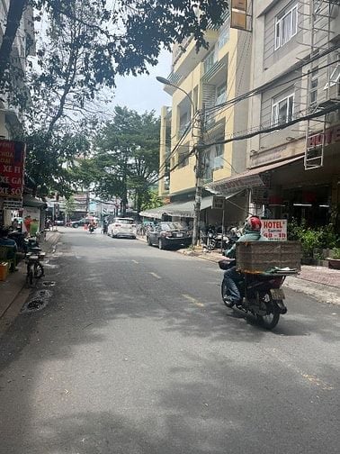Bán cặp nhà đường số 5 Phạm Hùng. 10x15m 3 lầu ST
