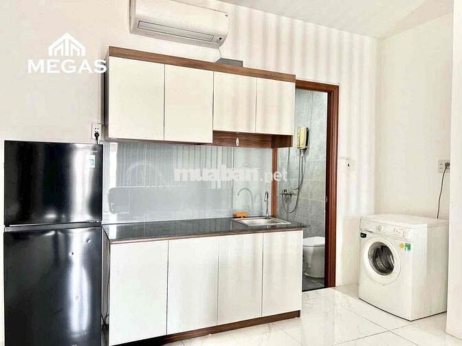 CHO THUÊ CĂN HỘ FULL NỘI THẤT BAN CÔNG ÁNH SÁNG TỰ NHIÊN TIỆN NGHI Q1