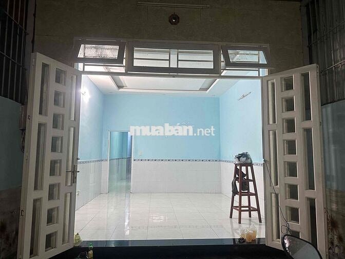 CHO THUÊ NHÀ MẶT TIỀN HUỲNH THỊ MÀI - SÂN ĐẬU XE HƠI