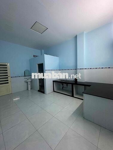 CHO THUÊ NHÀ MẶT TIỀN HUỲNH THỊ MÀI - SÂN ĐẬU XE HƠI