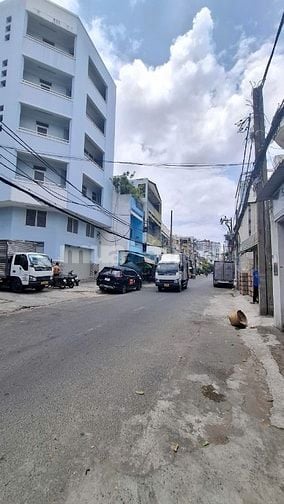 Ban nhà mặt tiền Lê Thị Bạch Cát Quận 11, 4.8x13, kinh doanh tốt, nhỉn