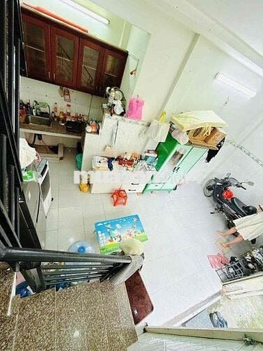 Nhà bán 2 tầng hẻm 90 Bông Sao, k lộ giới, hoàn công đủ, P5 Q8