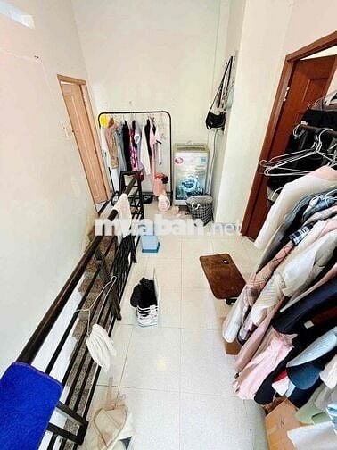 Nhà bán 2 tầng hẻm 90 Bông Sao, k lộ giới, hoàn công đủ, P5 Q8