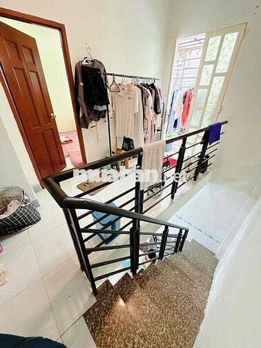 Nhà bán 2 tầng hẻm 90 Bông Sao, k lộ giới, hoàn công đủ, P5 Q8