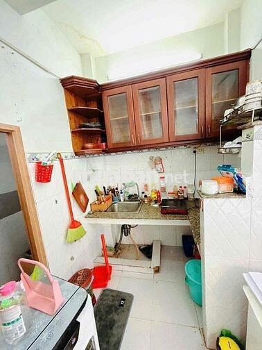 Nhà bán 2 tầng hẻm 90 Bông Sao, k lộ giới, hoàn công đủ, P5 Q8