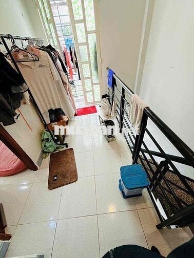 Nhà bán 2 tầng hẻm 90 Bông Sao, k lộ giới, hoàn công đủ, P5 Q8