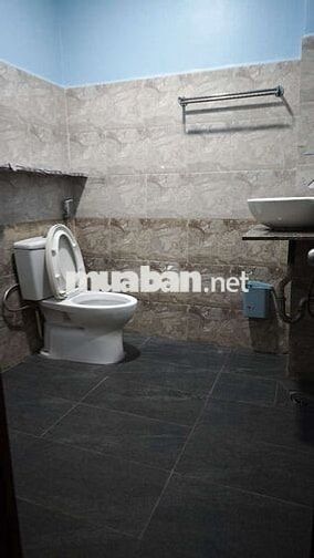 Nhà nguyên căn cho thuê tại đường số 2 Trường Thọ (ngay chân cầu)