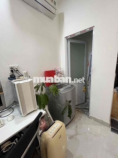 Pass phòng full nội thất, ở ngay trung tâm