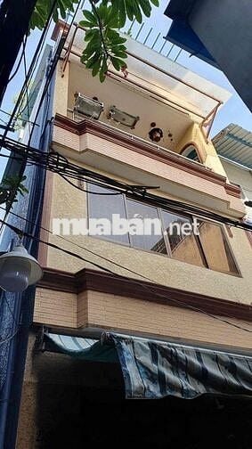 Nhà Võ Văn Tần (đoạn 2 chiều), Quận 3, 43.2m2, 5PN